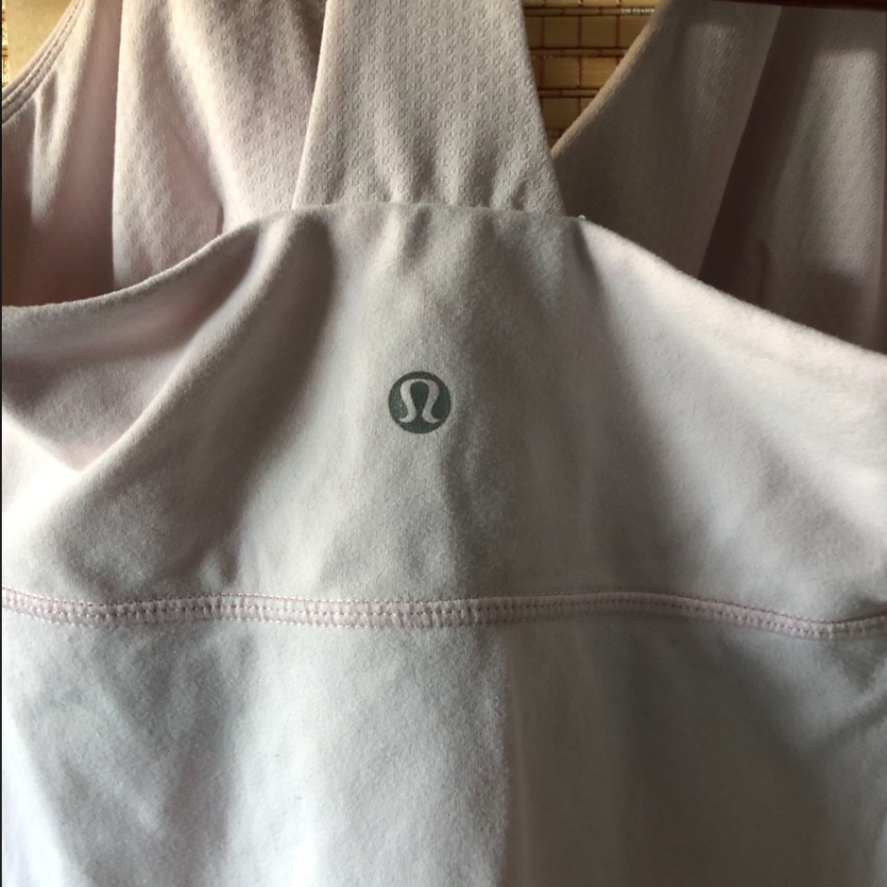 LULULEMON Tank Top Women’s Size 6